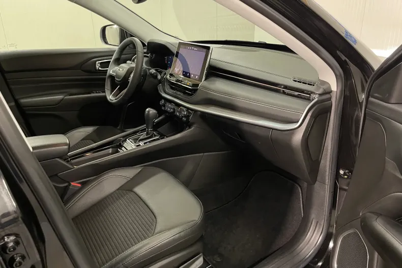 Jeep Compass din 2022 cu 125.578 km - oferta JEE104125 - foto 9