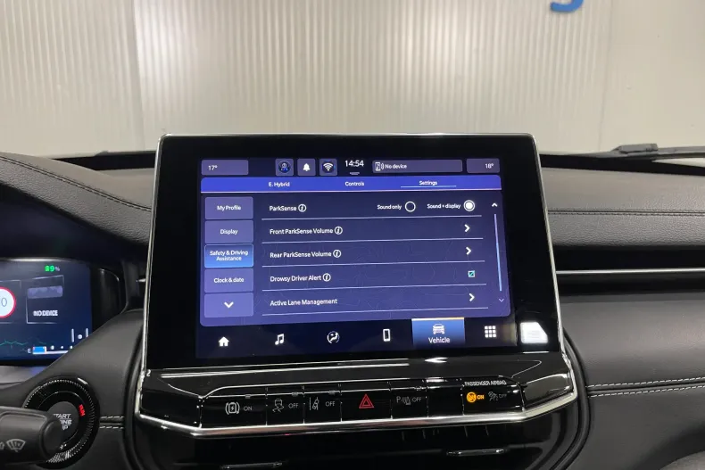 Jeep Compass din 2022 cu 125.578 km - oferta JEE104125 - foto 17