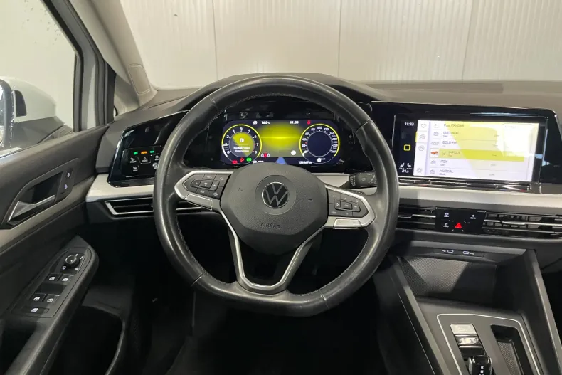 Volkswagen Golf din 2021 cu 131.667 km - oferta VOL104128 - foto 6