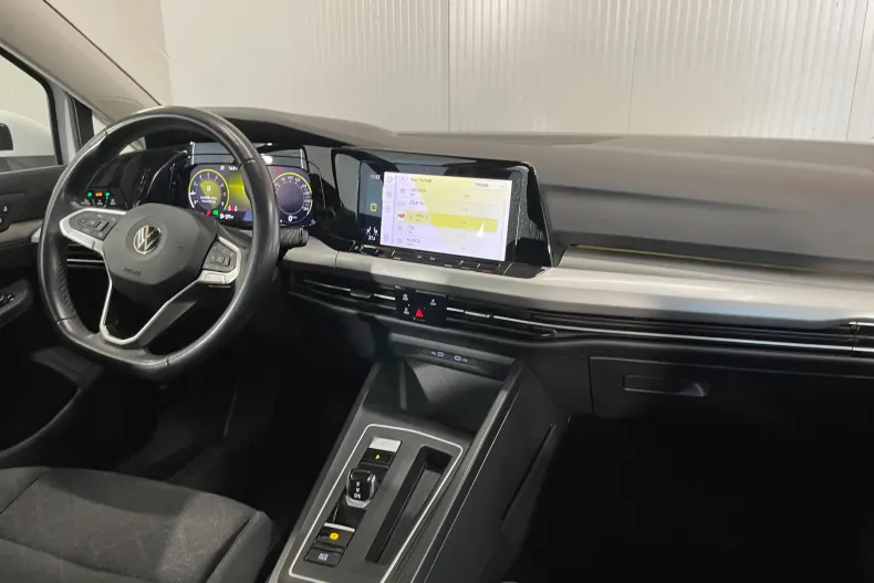 Volkswagen Golf din 2021 cu 131.667 km - oferta VOL104128 - foto 8