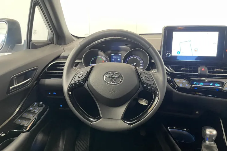 Toyota C-HR din 2024 cu 4.445 km - oferta TOY104139 - foto 6