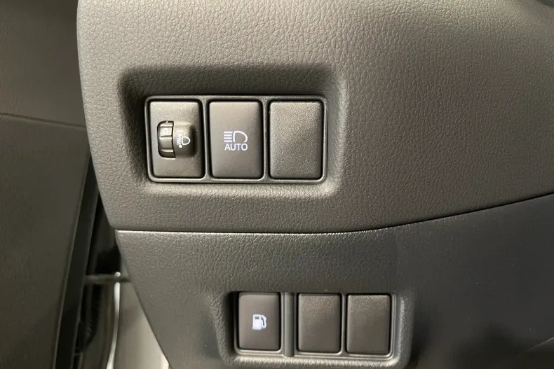 Toyota C-HR din 2024 cu 4.445 km - oferta TOY104139 - foto 18