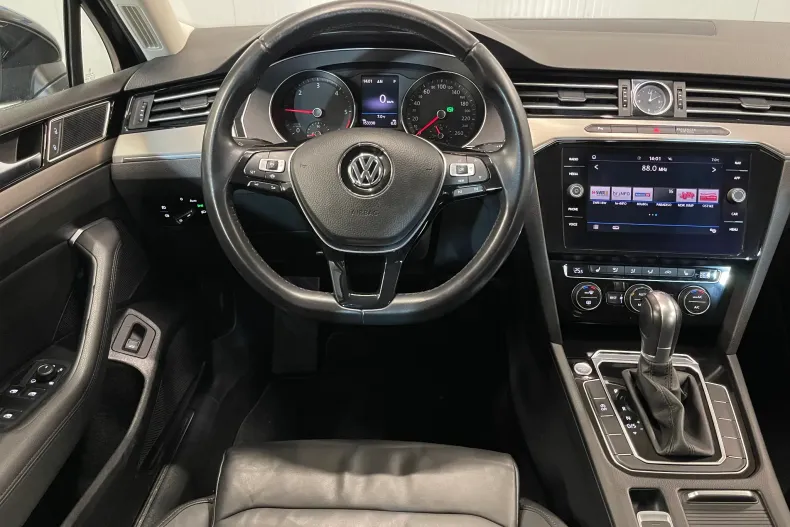 Volkswagen Passat din 2019 cu 153.330 km - oferta VOL104154 - foto 6