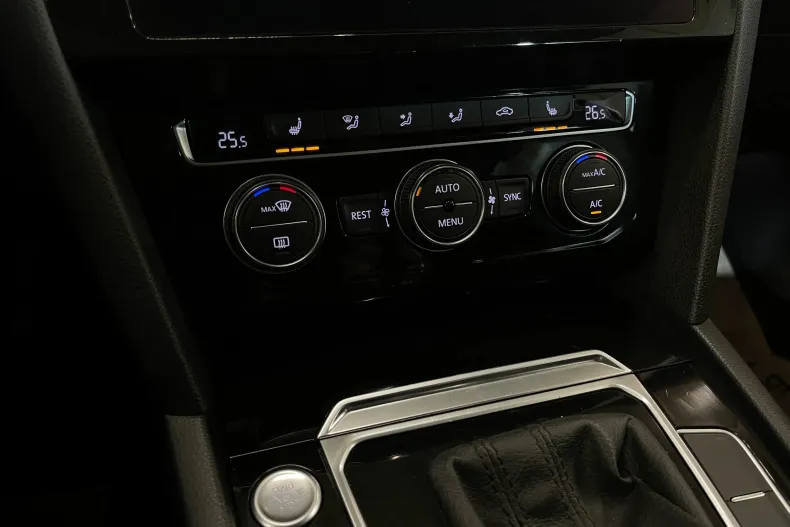 Volkswagen Passat din 2019 cu 153.330 km - oferta VOL104154 - foto 21