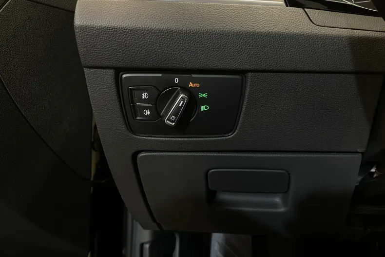 Volkswagen Passat din 2019 cu 153.330 km - oferta VOL104154 - foto 26