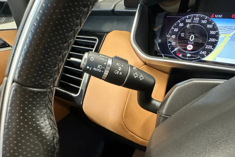 Land Rover Range Rover Sport din 2019 cu 90.038 km - oferta LAN104155 - foto 31