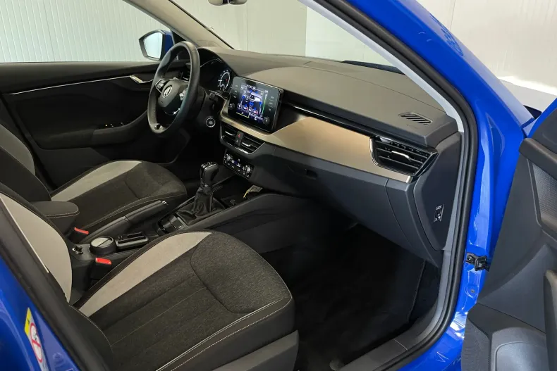 Skoda Kamiq din 2023 cu 26.012 km - oferta SKO104162 - foto 9