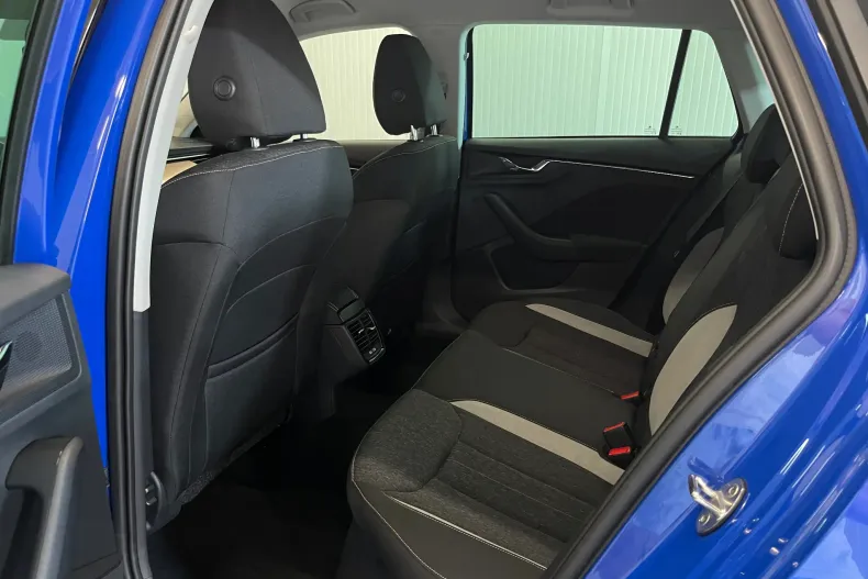 Skoda Kamiq din 2023 cu 26.012 km - oferta SKO104162 - foto 10