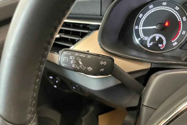 Skoda Kamiq din 2023 cu 26.012 km - oferta SKO104162 - foto 20