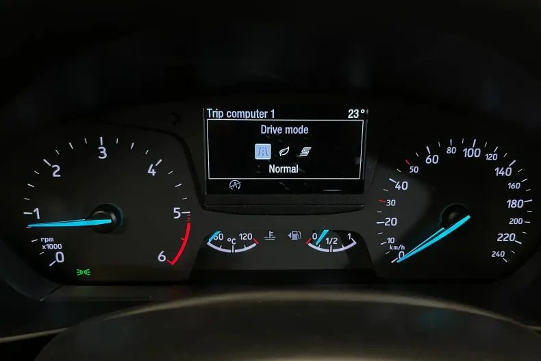 Ford Focus din 2020 cu 95.896 km - oferta FOR104170 - foto 17