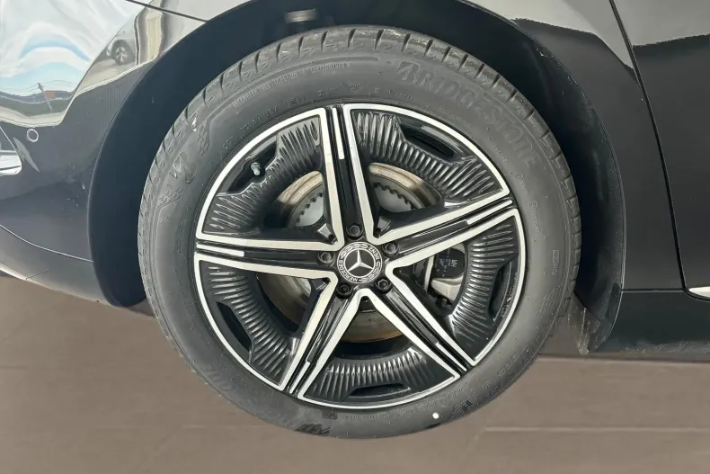 Mercedes-Benz EQE din 2023 cu 20 km - oferta MER104206 - foto 11