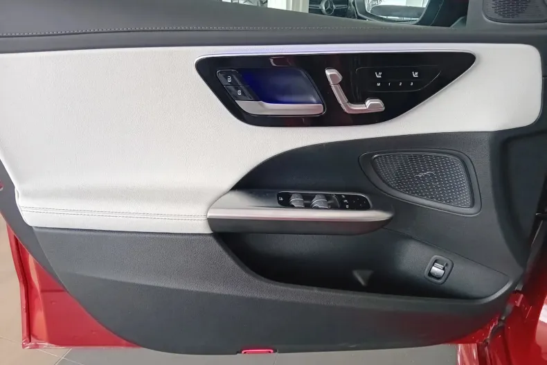 Mercedes-Benz C din 2023 cu 13.000 km - oferta MER104207 - foto 19