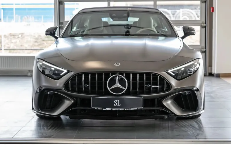 Mercedes-Benz SL din 2023 cu 999 km - oferta MER104211 - foto 3