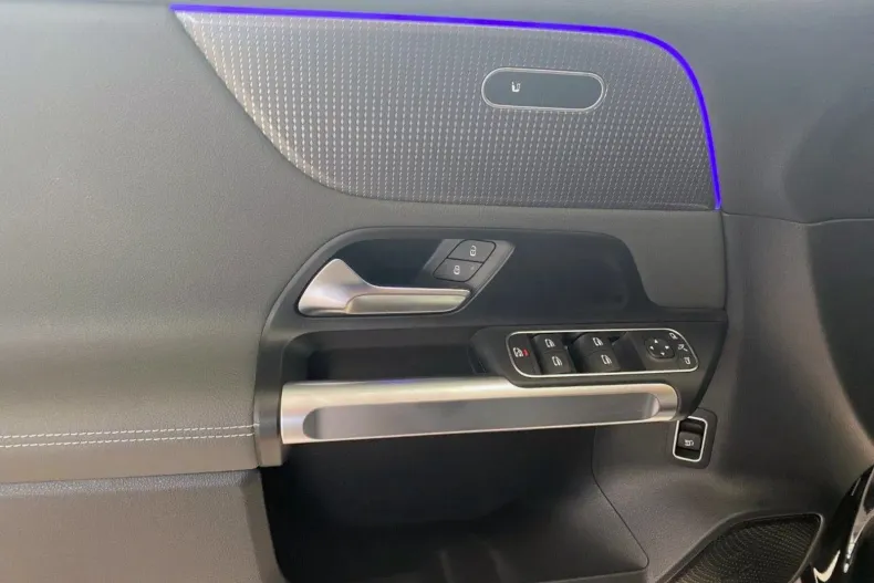 Mercedes-Benz EQB din 2023 cu 11.500 km - oferta MER104214 - foto 6