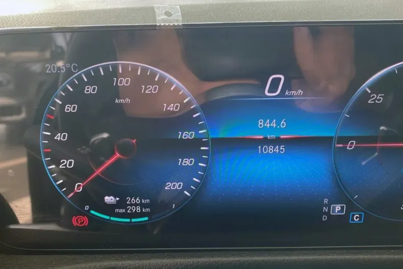 Mercedes-Benz EQB din 2023 cu 11.500 km - oferta MER104214 - foto 18