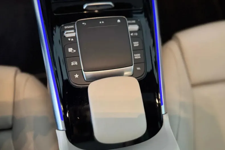 Mercedes-Benz GLB din 2023 cu 41.500 km - oferta MER104225 - foto 11