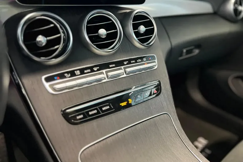 Mercedes-Benz C din 2019 cu 87.620 km - oferta MER104246 - foto 15