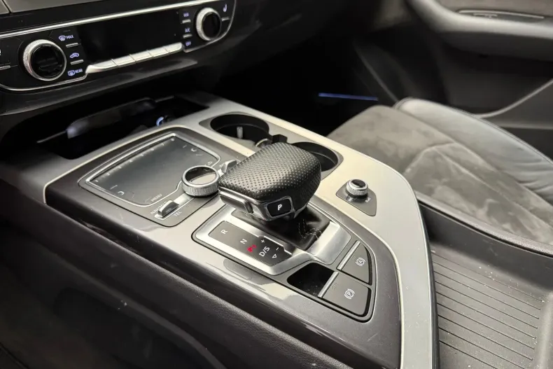 Audi Q7 din 2019 cu 71.000 km - oferta AUD104269 - foto 19