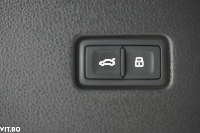 Audi Q8 din 2022 cu 67.029 km - oferta AUD104280 - foto 34