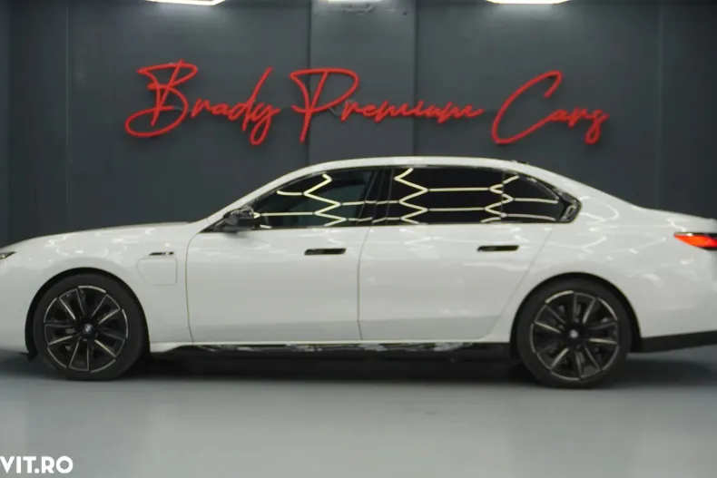 BMW M7 din 2024 cu 35.442 km - oferta BMW104282 - foto 5