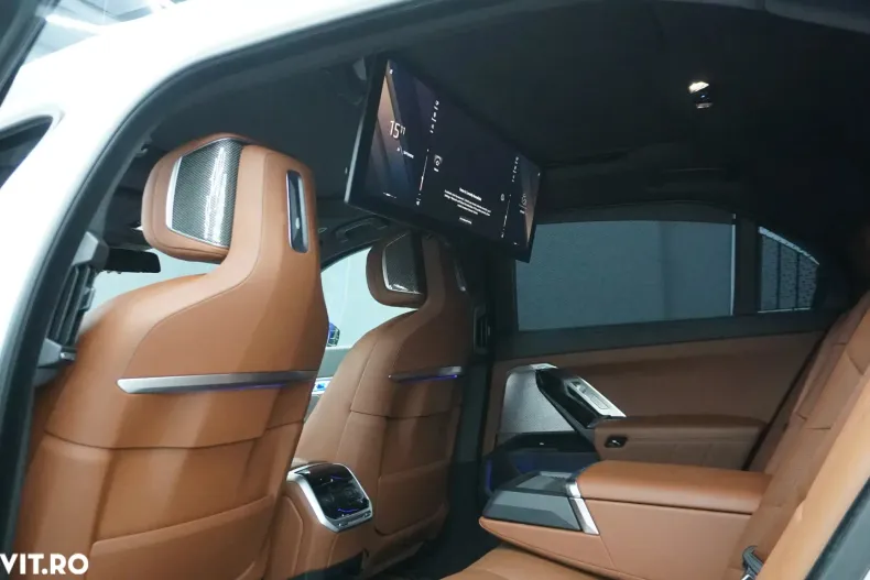BMW M7 din 2024 cu 35.442 km - oferta BMW104282 - foto 12