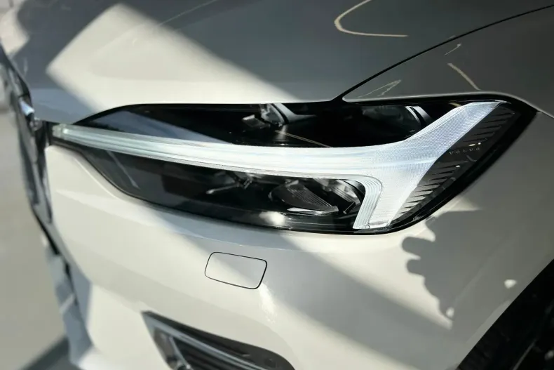 Volvo XC60 din 2021 cu 47.052 km - oferta VOL104306 - foto 7