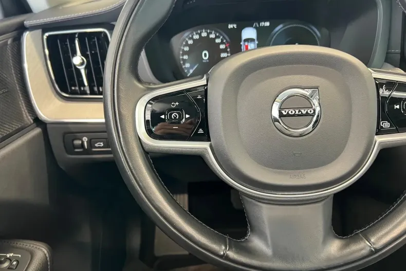 Volvo XC60 din 2021 cu 47.052 km - oferta VOL104306 - foto 20