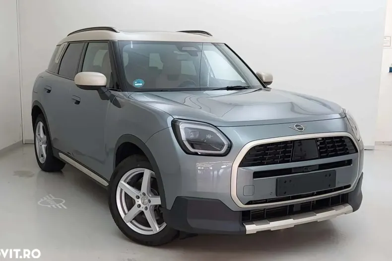 MINI Countryman din 2023 cu 12.714 km - oferta MIN104325 - foto 2