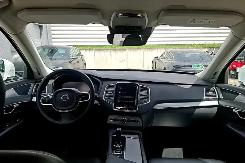 Volvo XC90 din 2020 cu 69.720 km - oferta VOL104329 - foto 4