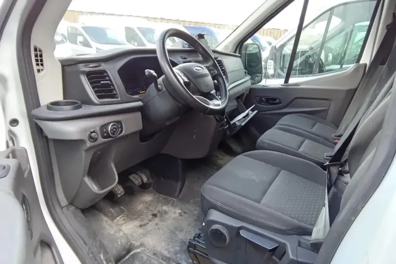 Ford Transit din 2022 cu 40.088 km - oferta FOR104333 - foto 4