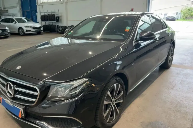 Mercedes-Benz E din 2019 cu 120.720 km - oferta MER104337 - foto 1