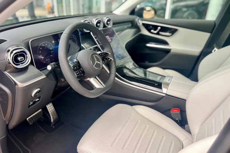 Mercedes-Benz GLC Coupe din 2025 cu 3 km - oferta MER104352 - foto 10