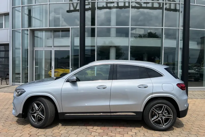 Mercedes-Benz GLA din 2025 cu 3 km - oferta MER104354 - foto 2