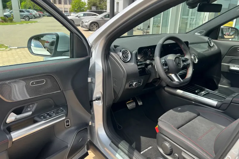 Mercedes-Benz GLA din 2025 cu 3 km - oferta MER104354 - foto 9