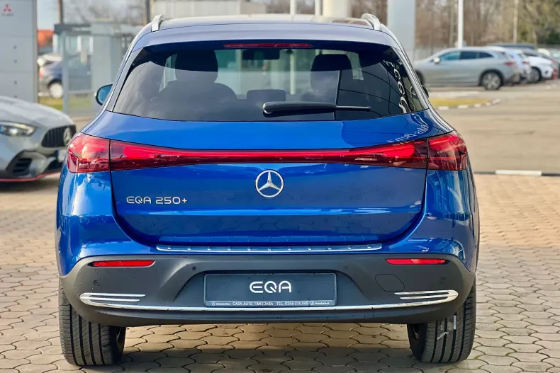 Mercedes-Benz EQA din 2024 cu 3.500 km - oferta MER104356 - foto 4