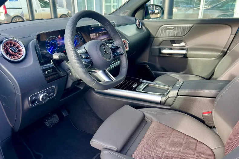 Mercedes-Benz EQA din 2024 cu 3.500 km - oferta MER104356 - foto 10