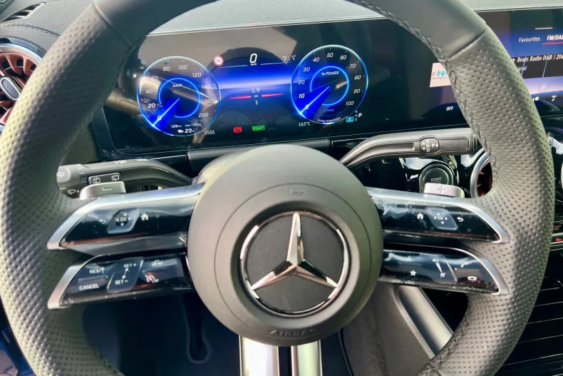 Mercedes-Benz EQA din 2024 cu 3.500 km - oferta MER104356 - foto 11