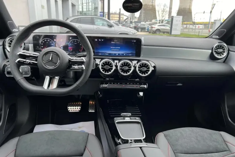 Mercedes-Benz A din 2023 cu 19.277 km - oferta MER104357 - foto 12