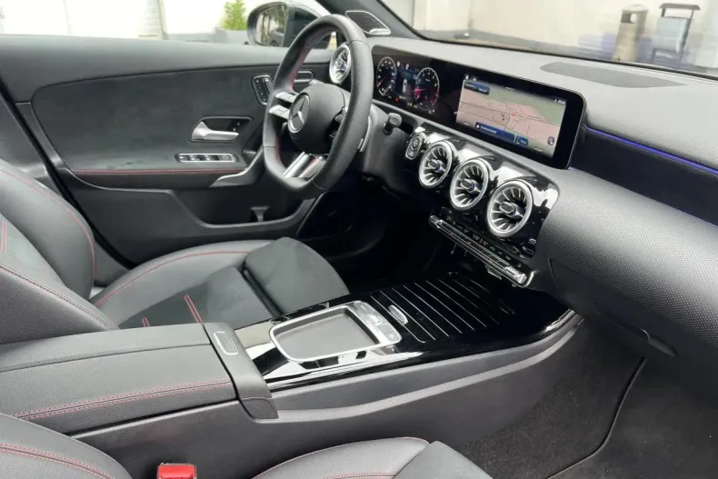 Mercedes-Benz A din 2023 cu 13.277 km - oferta MER104361 - foto 13