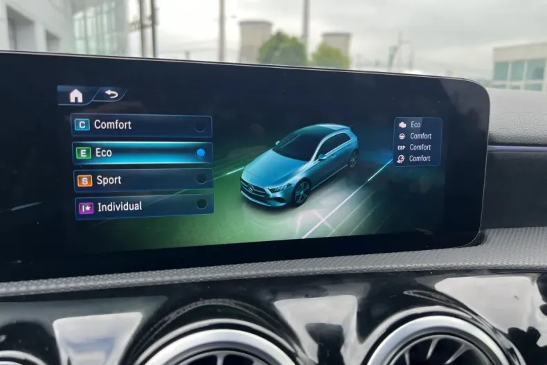 Mercedes-Benz A din 2023 cu 13.277 km - oferta MER104361 - foto 17