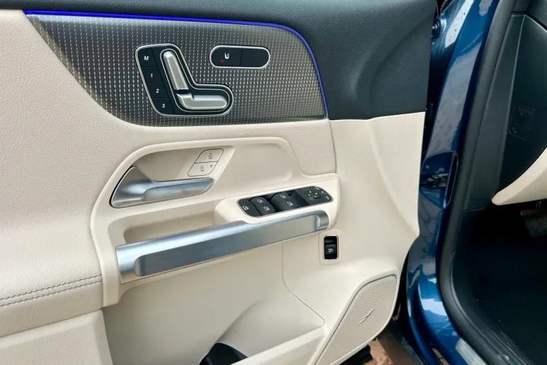 Mercedes-Benz EQB din 2023 cu 5.000 km - oferta MER104365 - foto 11