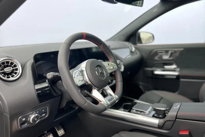 Mercedes-Benz GLA din 2022 cu 16.000 km - oferta MER104368 - foto 10