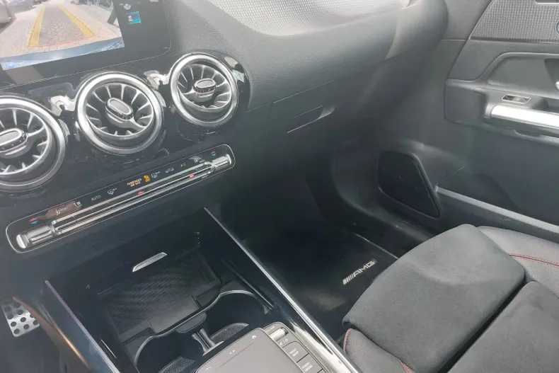 Mercedes-Benz EQA din 2022 cu 32.000 km - oferta MER104369 - foto 14