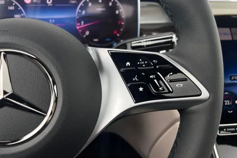 Mercedes-Benz GLC din 2025 cu 10 km - oferta MER104378 - foto 10