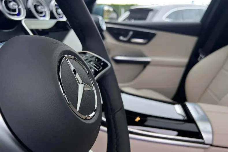 Mercedes-Benz GLC din 2025 cu 10 km - oferta MER104378 - foto 14