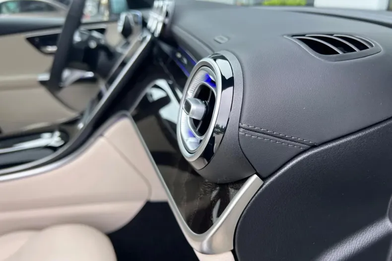 Mercedes-Benz GLC din 2025 cu 10 km - oferta MER104378 - foto 17