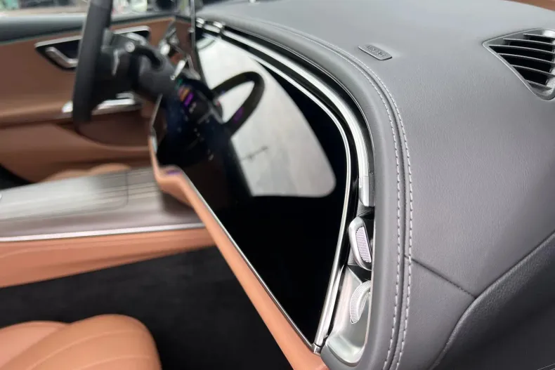 Mercedes-Benz E din 2025 cu 10 km - oferta MER104379 - foto 22