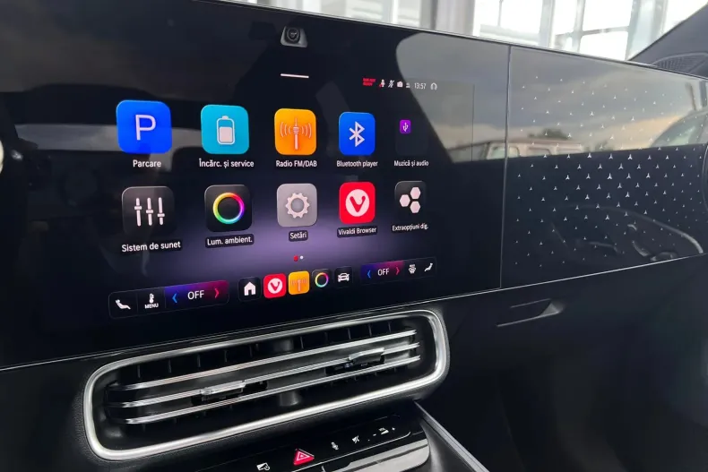 Mercedes-Benz CLA din 2025 cu 3.500 km - oferta MER104382 - foto 14