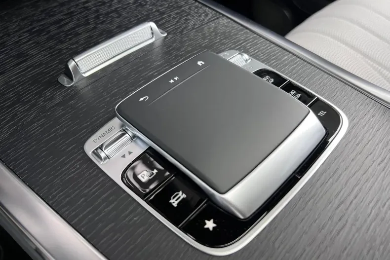 Mercedes-Benz G din 2025 cu 3.500 km - oferta MER104385 - foto 16