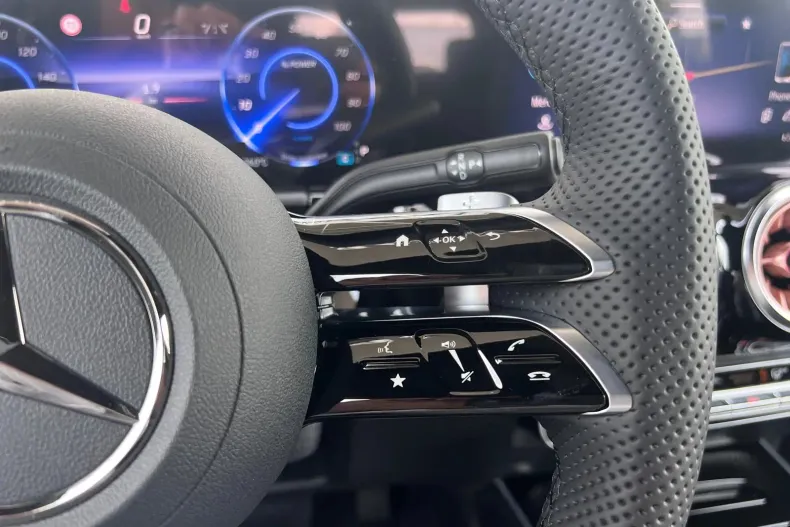 Mercedes-Benz EQA din 2025 cu 10 km - oferta MER104386 - foto 11